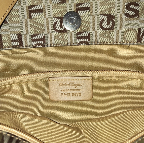 SALVATORE FERRAGAMO SIGARO MONOGRAM CANVAS WITH TAN LEATHER TOTE / SHOULDER BAG - Picture 14 of 16